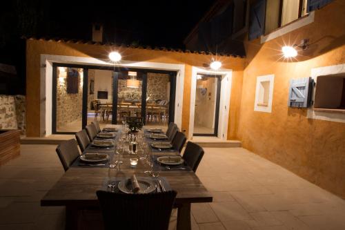 This photo about Mas des Avelines shared on HyHotel.com