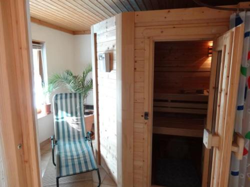 Sauna, Pumphut's Scheune Ferienwohnungen Nr 5 - 9 Nahe Freizeitpark Plohn in Lengenfeld Sauna, Pumphut's Scheune Ferienwohnungen Nr 5 - 9 Nahe Freizeitpark Plohn in Lengenfeld