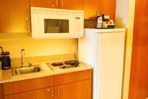 Facilities, Best Western Plus Miami-Doral Dolphin Mall in Doral Facilities, Best Western Plus Miami-Doral Dolphin Mall in Doral