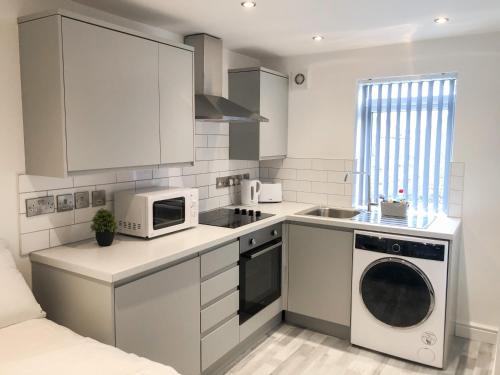 10min to City - FREE Parking - Private Studio - Contractor Friendly - IRWELL STAYS in Northern Quarter 10min to City - FREE Parking - Private Studio - Contractor Friendly - IRWELL STAYS in Northern Quarter