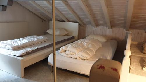 Charming Swiss Chalet Andermatt in อันเดอร์มัทท์ Charming Swiss Chalet Andermatt in อันเดอร์มัทท์