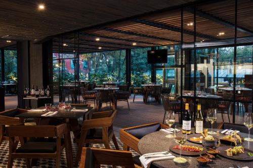 Restaurant, Krystal Grand Suites Insurgentes in WTC-San Angel Restaurant, Krystal Grand Suites Insurgentes in WTC-San Angel