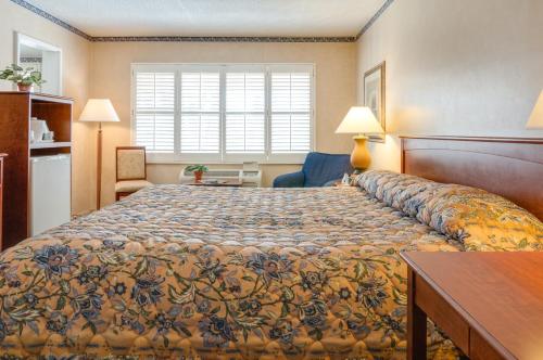 This photo about Saga Motor Hotel Pasadena shared on HyHotel.com