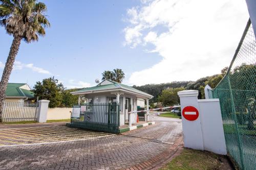 Entrance, Eleven River Club in Plettenberg Bay Entrance, Eleven River Club in Plettenberg Bay