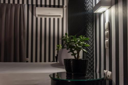 Ruby Rooms Kifisia - Adults Only in เนียเอริทรายา Ruby Rooms Kifisia - Adults Only in เนียเอริทรายา