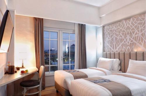 Solia Hotel Yosodipuro Solo near Balapan Train Station Solia Hotel Yosodipuro Solo near Balapan Train Station