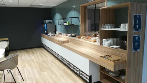 Comida y bebida, KYRIAD DIRECT - Bourg les Valence in Bourg-les-Valence Comida y bebida, KYRIAD DIRECT - Bourg les Valence in Bourg-les-Valence