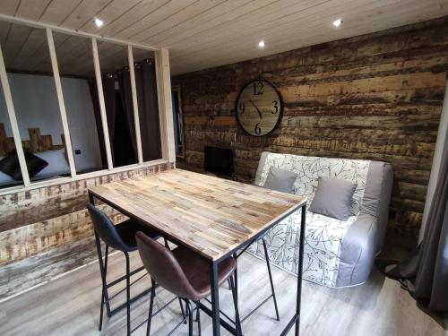 La Darbella - Style chalet de montagne in Dole La Darbella - Style chalet de montagne in Dole