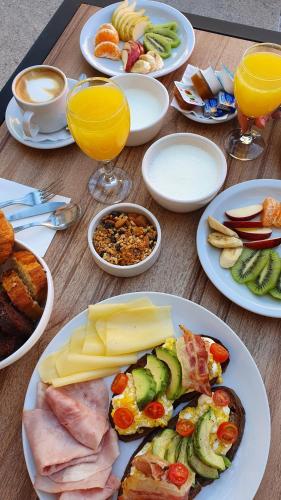 Food and beverages, Quorum Cordoba Hotel, Resort Urbano in Arguello Food and beverages, Quorum Cordoba Hotel, Resort Urbano in Arguello