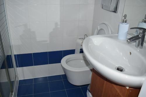 Baño, Studio Station 1 in Coimbra Baño, Studio Station 1 in Coimbra