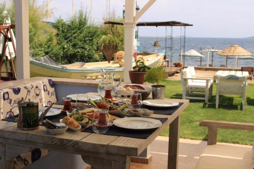 Restaurant, Cundavilla Suite Hotel in Cunda Island Restaurant, Cundavilla Suite Hotel in Cunda Island