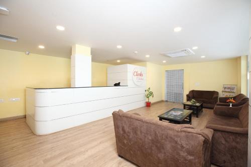 Lobby, Click Hotel Transport Nagar near Chaudhary Charan Singh International Airport Lobby, Click Hotel Transport Nagar near Chaudhary Charan Singh International Airport