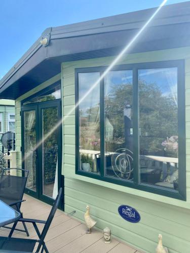 Vchod, 2 Bedrooms & Double Sofa bed Deluxe Superior Holiday Home in Gisburn Vchod, 2 Bedrooms & Double Sofa bed Deluxe Superior Holiday Home in Gisburn