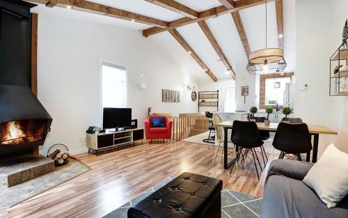 Condo 47 Chemin de la Corniche by Les Chalets Alpins in Stoneham (QC) Condo 47 Chemin de la Corniche by Les Chalets Alpins in Stoneham (QC)