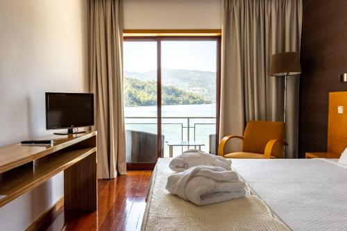 Douro Hotel Porto Antigo in ซินฟาเอส Douro Hotel Porto Antigo in ซินฟาเอส