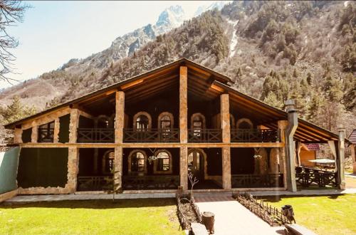 Vertikal Hotel in Verkhniy Tsey Vertikal Hotel in Verkhniy Tsey