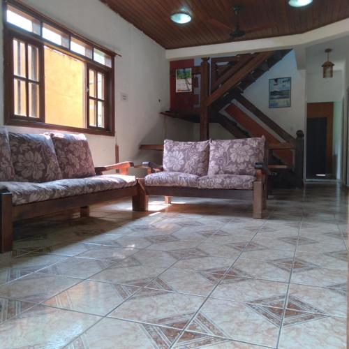 Casa inteira para até 16 pessoas no Centro de Ilhabela (Casa inteira para ate 16 pessoas no Centro de Ilhabela) in Praia Itaquanduba Casa inteira para até 16 pessoas no Centro de Ilhabela (Casa inteira para ate 16 pessoas no Centro de Ilhabela) in Praia Itaquanduba