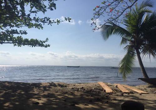 Villa CB village Aby dans le Sud Comoe Aboisso in Abidjan Villa CB village Aby dans le Sud Comoe Aboisso in Abidjan