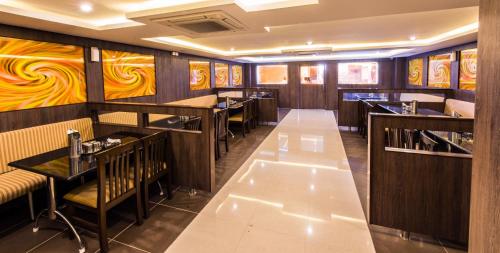 Restaurant, Plaza Hotels Trichy in Tiruchirappalli Restaurant, Plaza Hotels Trichy in Tiruchirappalli