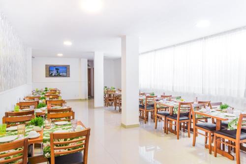 Hotel Cajueiro Guaruja in Guaiuba Hotel Cajueiro Guaruja in Guaiuba