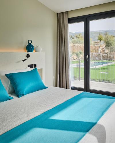 Hotel Boutique Molino de Enmedio in ลา โบเลรา Hotel Boutique Molino de Enmedio in ลา โบเลรา