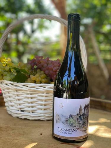 Yeganyans Guest House and Wine Yard in Ashtarak Yeganyans Guest House and Wine Yard in Ashtarak