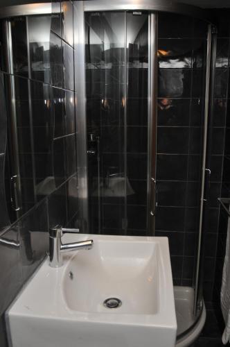 Bany, Hotel Ibiza in Sitges Bany, Hotel Ibiza in Sitges