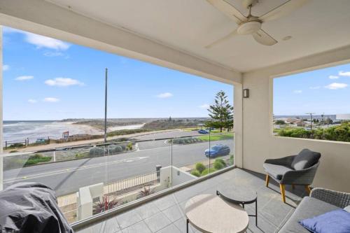 Erkély/terasz, Meander - Port Noarlunga South - C21 SouthCoast Holidays in Port Noarlunga South Erkély/terasz, Meander - Port Noarlunga South - C21 SouthCoast Holidays in Port Noarlunga South