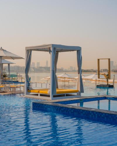 Swimming pool, C CENTRAL RESORT THE PALM in Palm Jumeirah Swimming pool, C CENTRAL RESORT THE PALM in Palm Jumeirah
