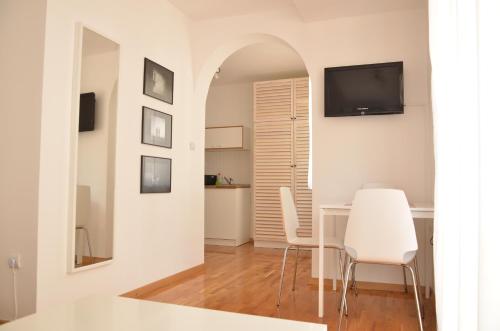 This photo about Villa Katerina shared on HyHotel.com