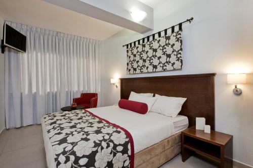 A szálláshely kívülről, Eden Inn in Zichron Yaakov A szálláshely kívülről, Eden Inn in Zichron Yaakov