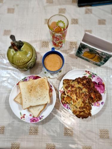 食べ物/飲み物, Srinagar Homes in ムザファラバード 食べ物/飲み物, Srinagar Homes in ムザファラバード