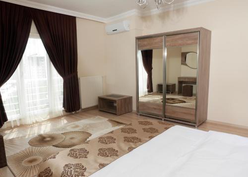 This photo about Royal Life Residence shared on HyHotel.com