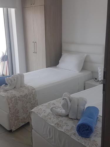 Christopher's Sandy Beach Suites