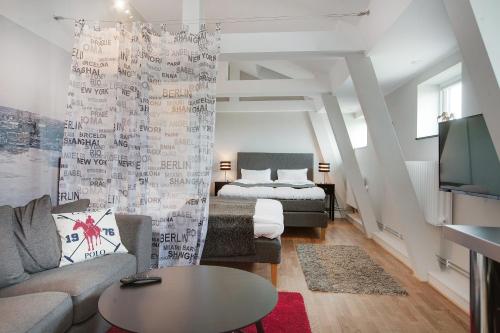 This photo about Avenue A1 shared on HyHotel.com