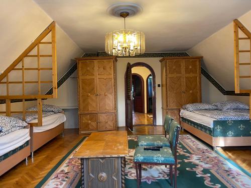 Guestroom, Szimpla Vendeghaz in Miskolc Guestroom, Szimpla Vendeghaz in Miskolc