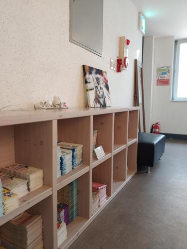 gedeelde lounge/tv-ruimte, Dongseongro Zero Guesthouse in Daegu gedeelde lounge/tv-ruimte, Dongseongro Zero Guesthouse in Daegu