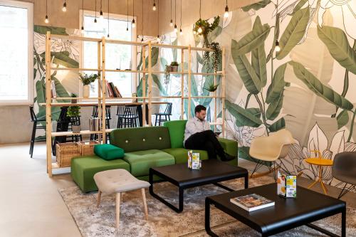 לובי, B&B HOTEL Basel in בזל לובי, B&B HOTEL Basel in בזל