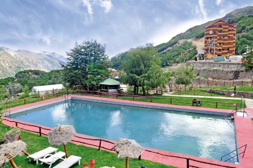 Piscina, Hotel Alto Nevados in Termas de Chillan Piscina, Hotel Alto Nevados in Termas de Chillan