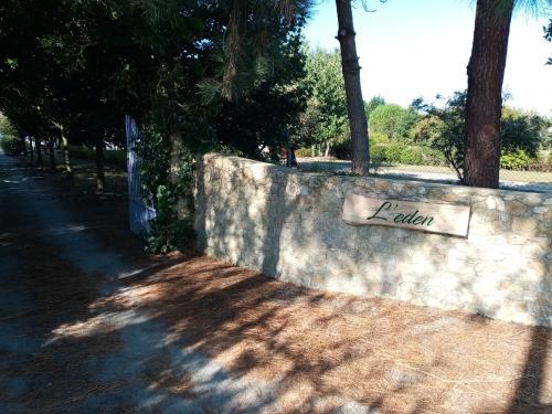 l'Eden naturiste ecureuil in ชาลอง l'Eden naturiste ecureuil in ชาลอง