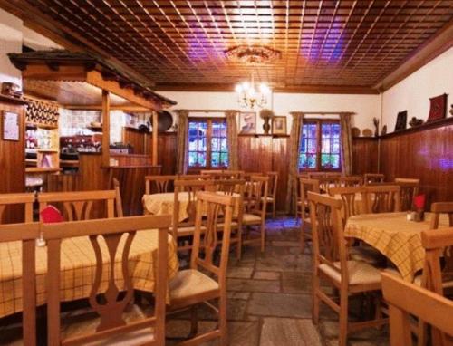 레스토랑, Hotel Bitouni in 멧소보 레스토랑, Hotel Bitouni in 멧소보