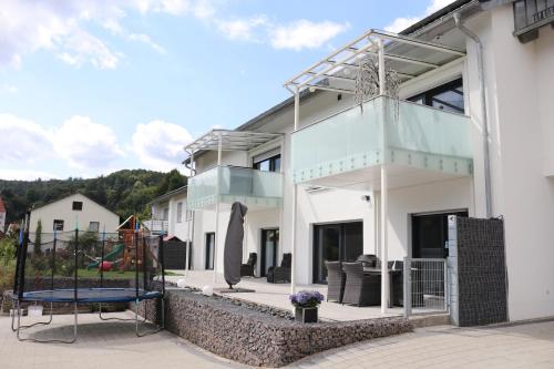 Ferienwohnung Lauterachtal fruhere Grundschule in คัสดิด Ferienwohnung Lauterachtal fruhere Grundschule in คัสดิด