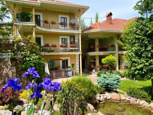 花園, Green Canyon Uzbekistan in 俞蘇可娜 花園, Green Canyon Uzbekistan in 俞蘇可娜