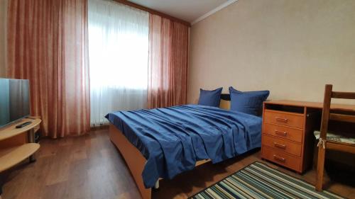 Balcony/terrace, Просторные 2-к апартаменты in Kogalym Balcony/terrace, Просторные 2-к апартаменты in Kogalym