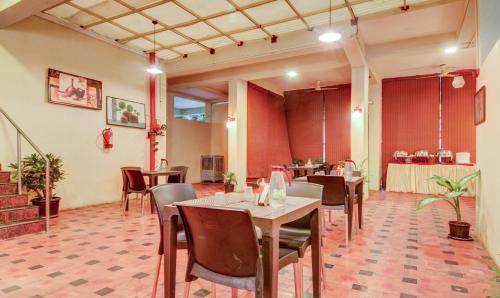 Food and beverages, Iris studotel near Pune Airport Food and beverages, Iris studotel near Pune Airport