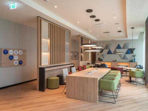 Lobi, Holiday Inn Express Dusseldorf- Hauptbahnhof in Düseldorf Lobi, Holiday Inn Express Dusseldorf- Hauptbahnhof in Düseldorf