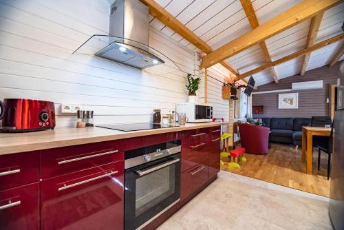 Konyha, Ô chalets de Provence (O chalets de Provence) in Suze La Rousse Konyha, Ô chalets de Provence (O chalets de Provence) in Suze La Rousse