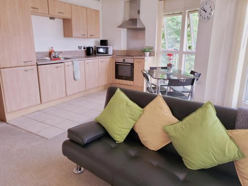 ParkView City Balcony Apartment with Self Checkin near Edgbaston Cricket Ground ParkView City Balcony Apartment with Self Checkin near Edgbaston Cricket Ground