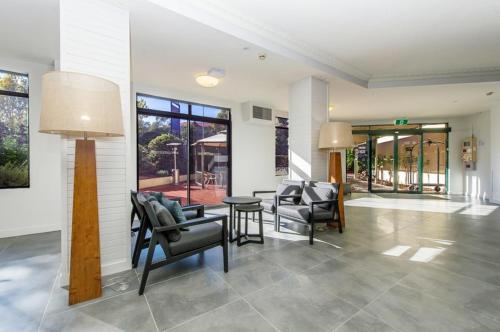 ردهة, فندق ألفا كانبيرا (Alpha Hotel Canberra) in تاجيرانونج ردهة, فندق ألفا كانبيرا (Alpha Hotel Canberra) in تاجيرانونج