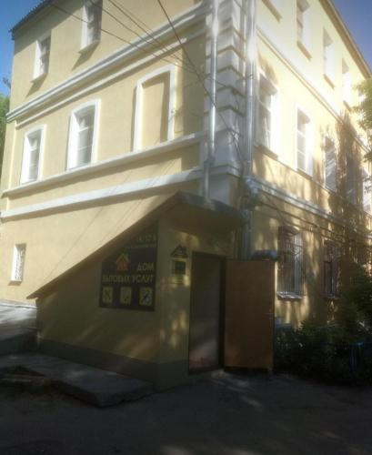 Bejárat, Alekseevskaya street 14/17b in Nizhny Novgorod Bejárat, Alekseevskaya street 14/17b in Nizhny Novgorod